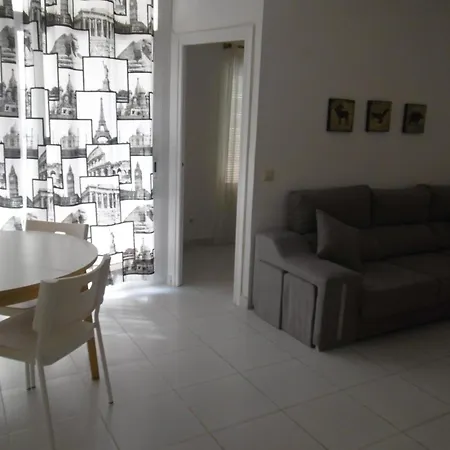 Centrico Y Confortable Apartamento En