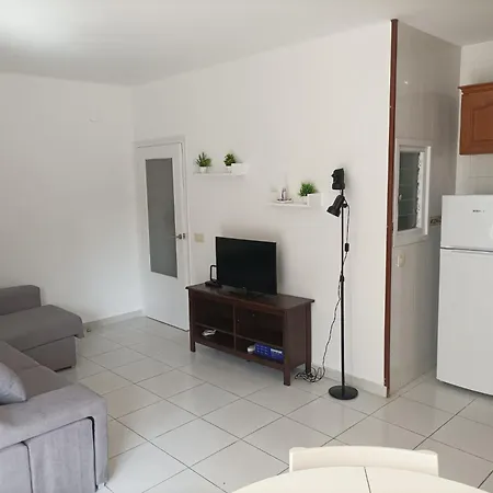 Centrico Y Confortable Apartamento En *