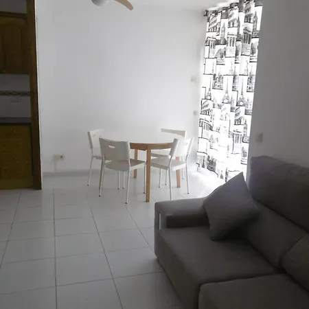 Centrico Y Confortable Apartamento En * טוסה דה מאר